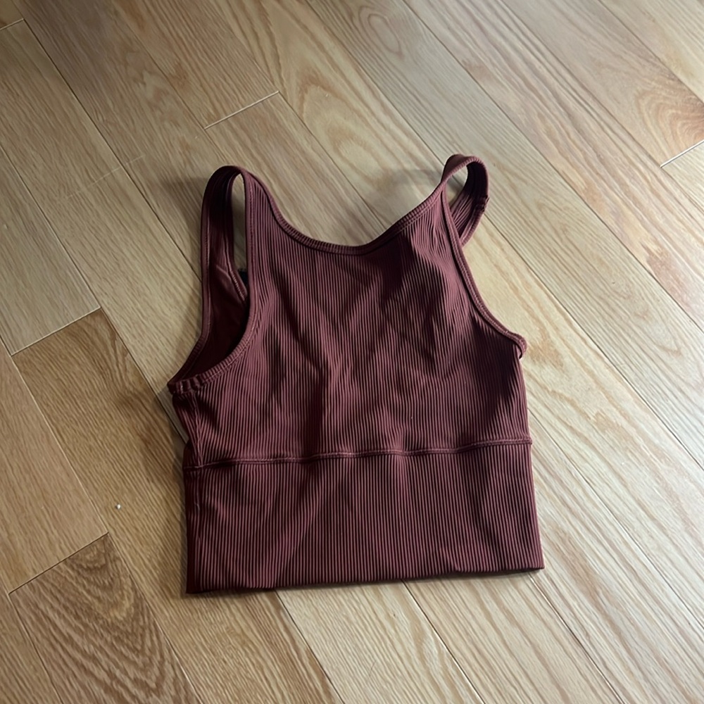 Brown pivot lululemon top